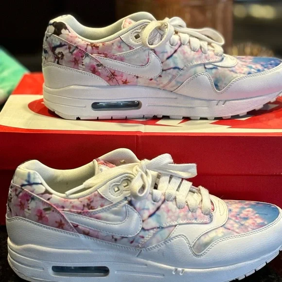 π Nike Womenβs Air Max 1 Cherry Blossom print 528898 π Sz 9 - Picture 4 of 12
